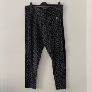 Victoria’s Secret workout leggings